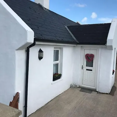 Cosy Nook Cottage Kesh Exterior photo